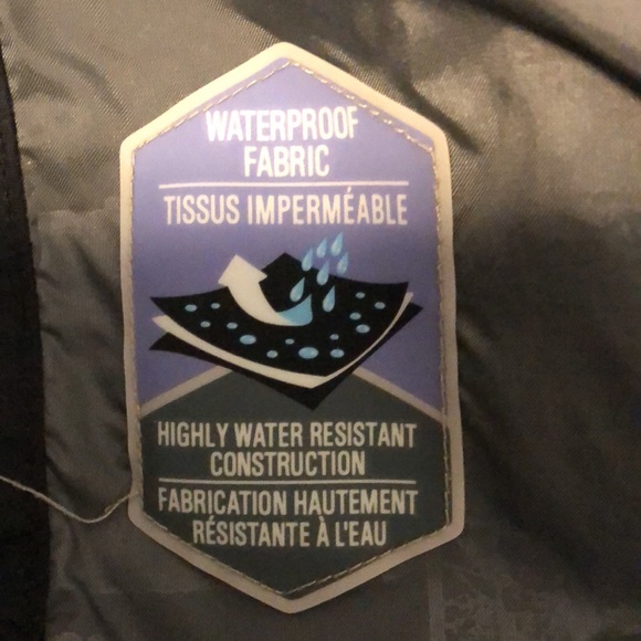 Columbia waterproof shell jacket - Picture 7 of 8